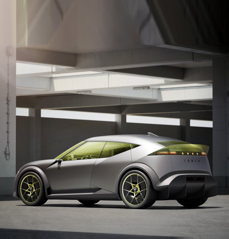 ioniq 3 concept mobilr 767px