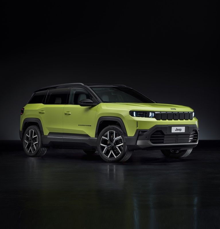 jeep compass ev mobile 767px