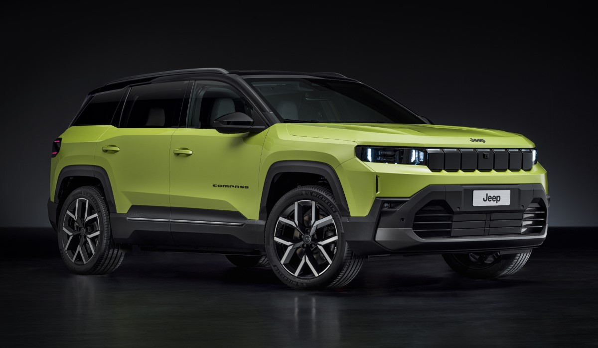 jeep compass ev thumbnail 1200px