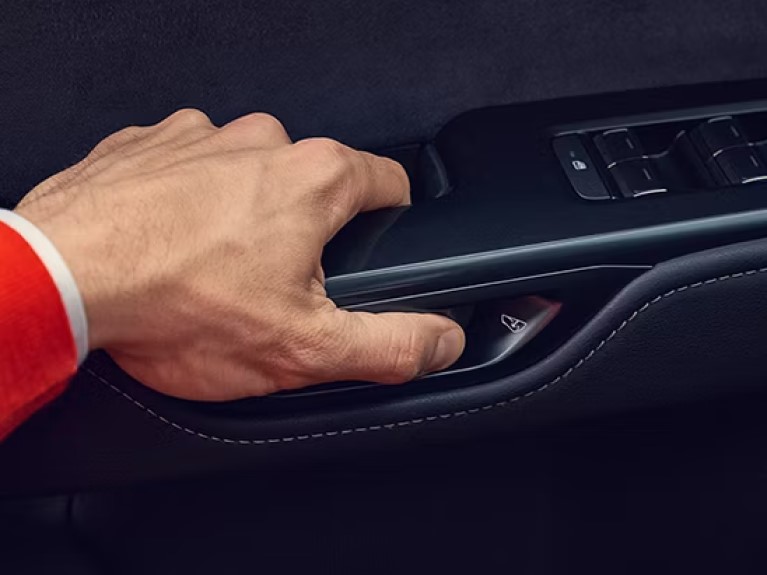 lexus-rz-salary-sacrifice-wevee