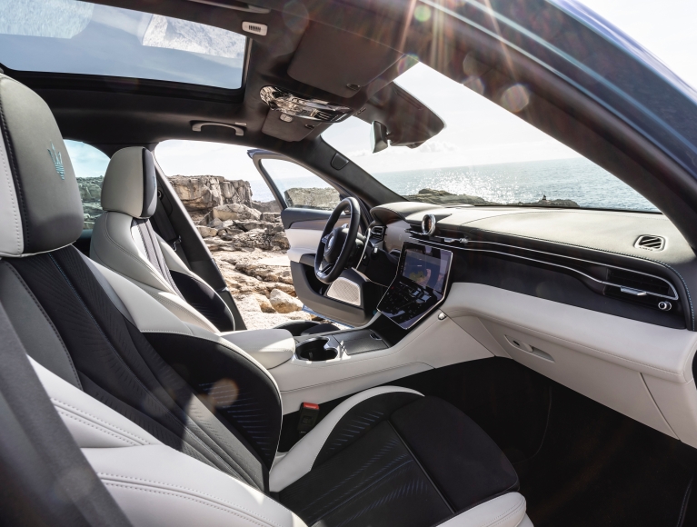 interior front seats