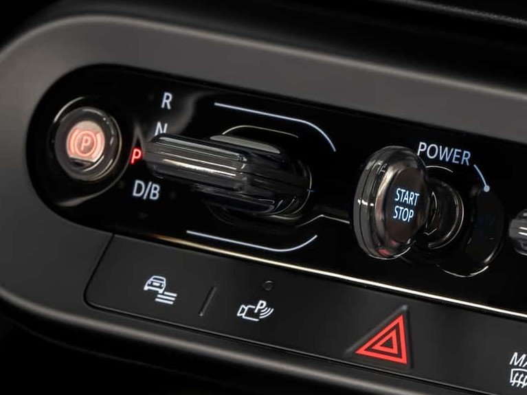 tech_mini voice assist