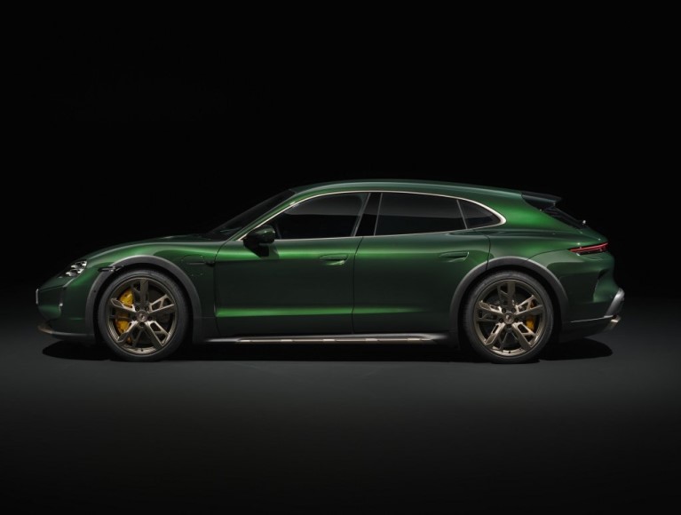 Station wagon and SUV love child 