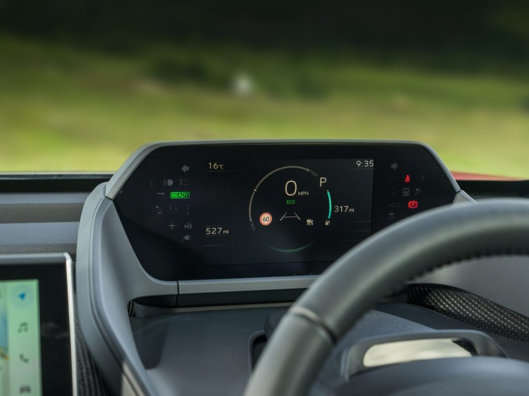 digtail insterment cluster